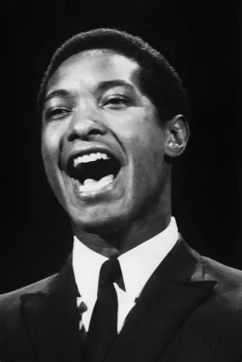  Respect - Sam Cooke'ın Etkileyici Vokalleriyle Dolu Enerjik Bir Övgü